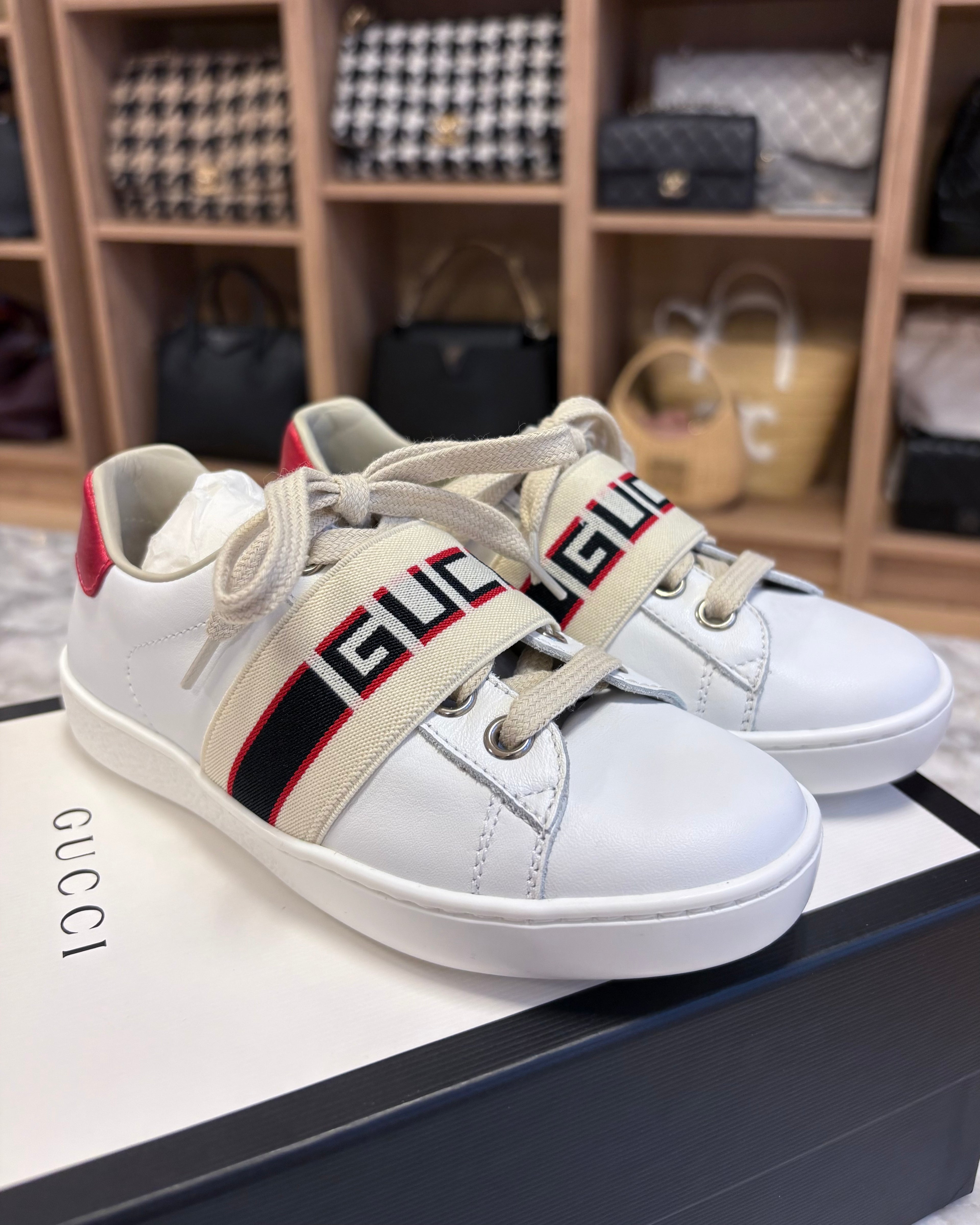 Gucci Kids Logo Elastic Band Leather Sneakers, White