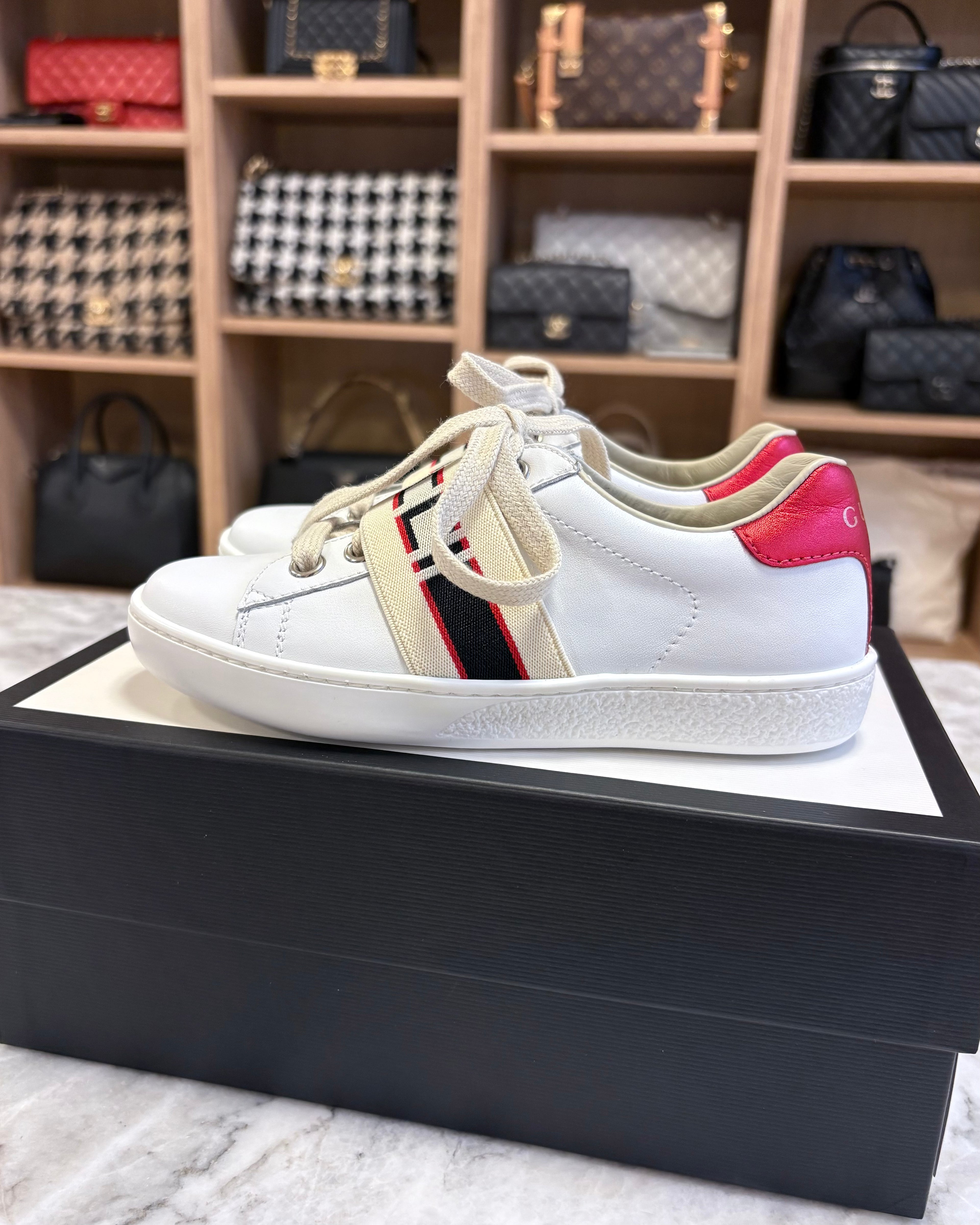 Gucci Kids Logo Elastic Band Leather Sneakers, White