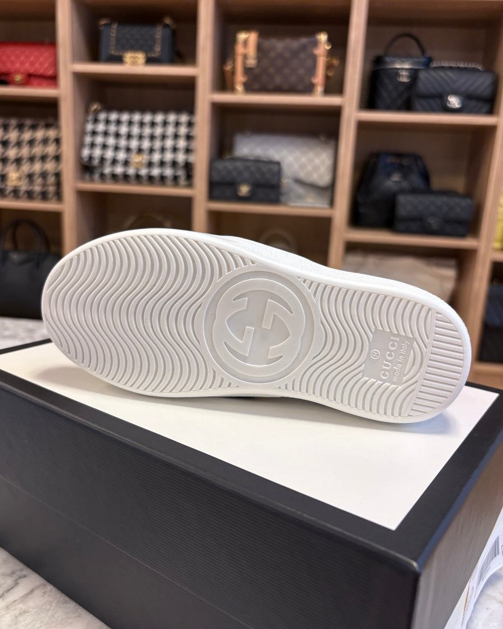 Gucci Kids Logo Elastic Band Leather Sneakers, White